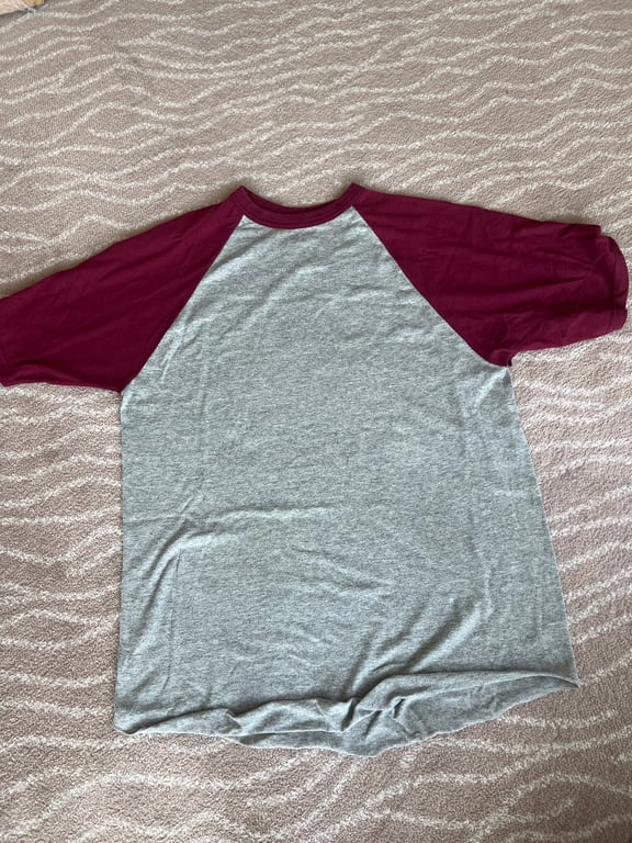 Other — Other Raglan T-Shirt - Gray/Maroon, Size L (Size L, Good)
