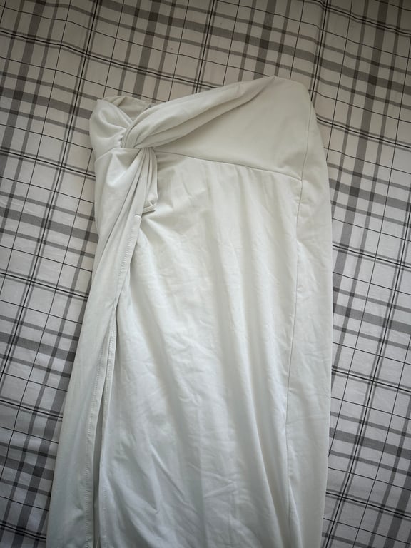 Shein — Shein Long Plain White Skirt w/ Tie Up Detail (Size S, Like new)