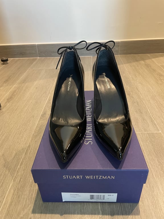Stuart Weitzman — Stuart Weitzman Black Patent Leather Pointed-Toe Pumps (Size US 8, Like new)