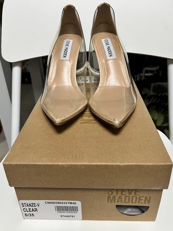 Steve Madden — Steve Madden Clear Beige Pointed Toe Heels (Size 35, New with tags)