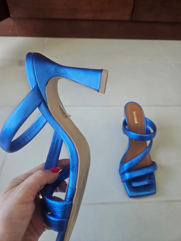 Intrend — Metallic Blue Heel Sandals (Size EU 36, New with tags)