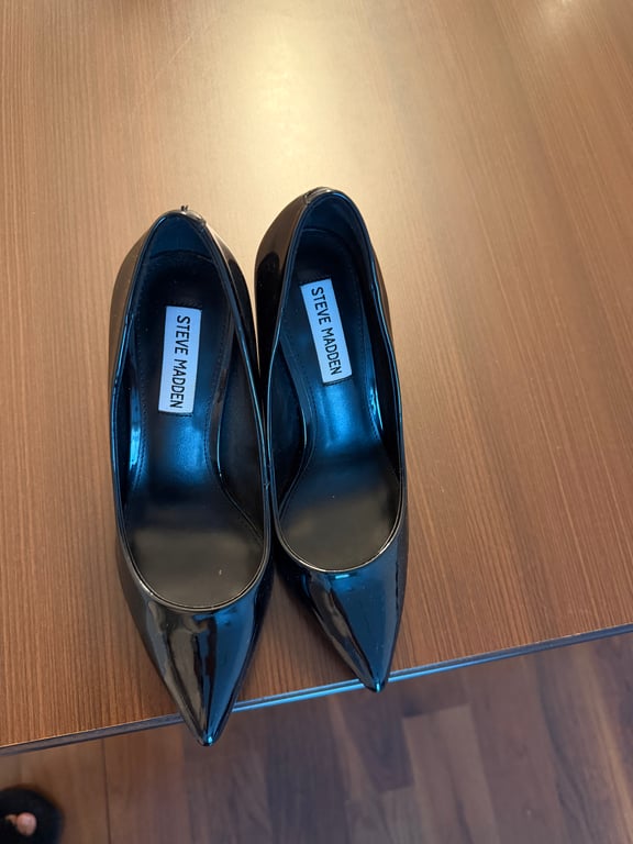 Steve Madden — Steve Madden Black Patent Leather Pointed Toe Heels (Size EU 36, Good)
