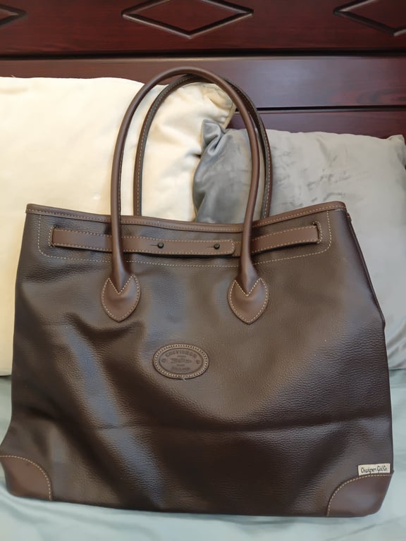 Other — Chevignon Vintage Original Leather Tote Bag (Size One Size, Fair)