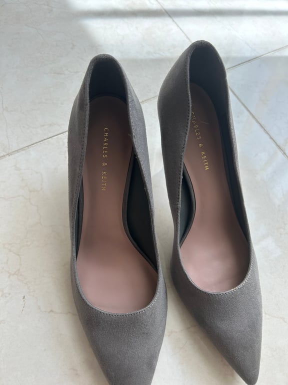 Charles & Keith — Charles & Keith Grey Suede Heels Size 37 (Size EU 37, Like new)