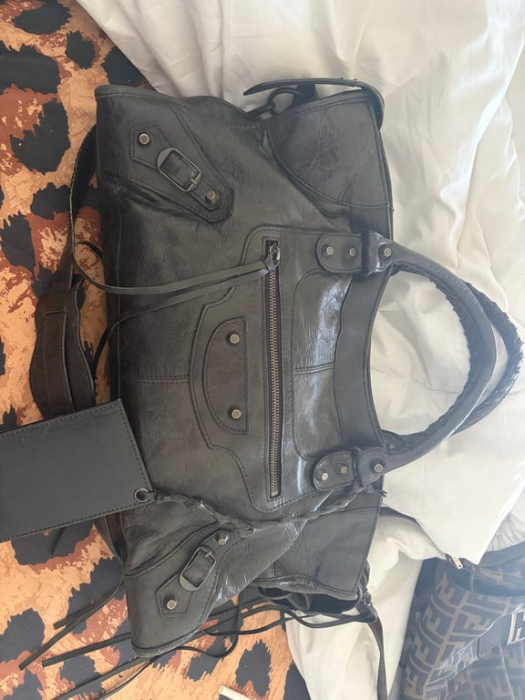 Balenciaga — Balenciaga city bag vintage authentic (Good)
