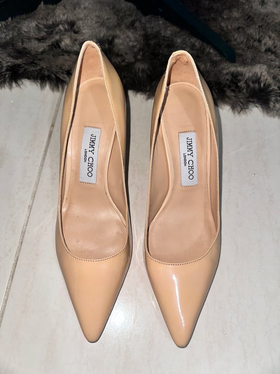 Jimmy Choo — Jimmy Choo Patent Leather Pointed-Toe Heels, EU 39 (Size EU 39, Good)