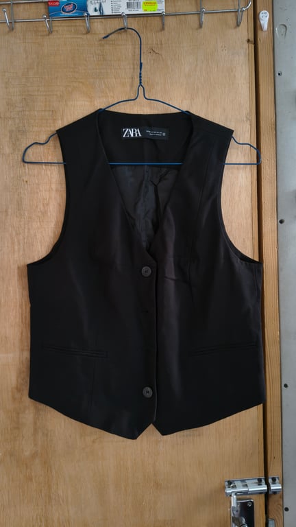 Zara — Zara black color (Size M, Good)