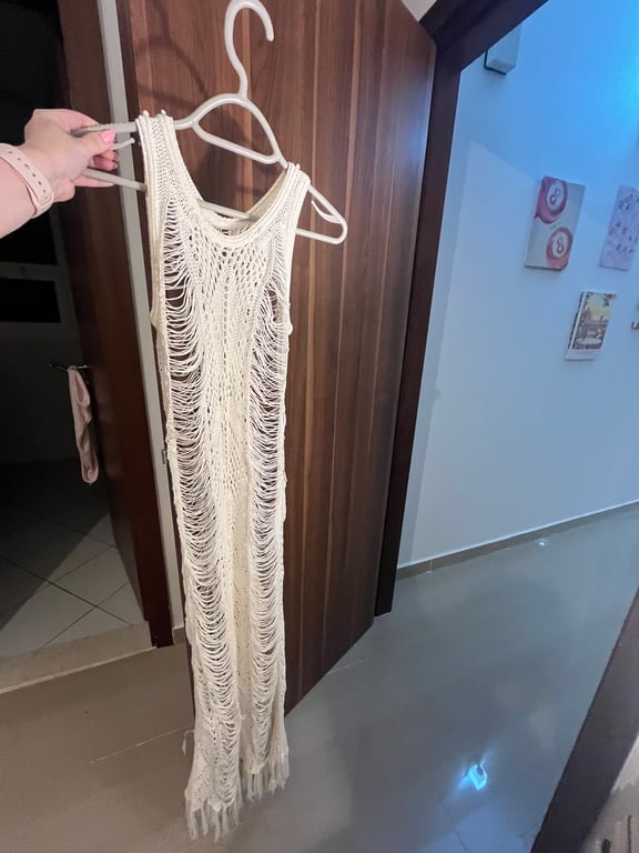 PrettyLittleThing — PrettyLittleThing Cream Crochet Knit Maxi Dress (Size XXS, Like new)