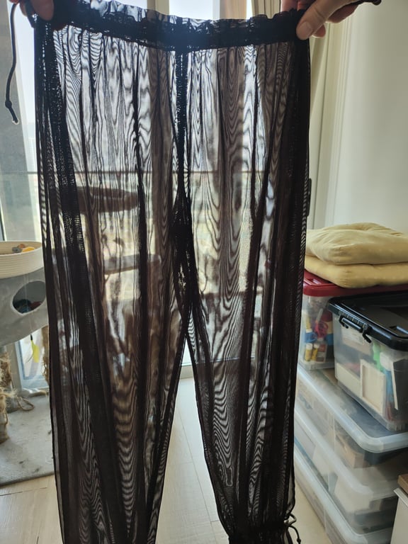 Brands For Less — Brands For Less Beach Pants (Size L, Like new)