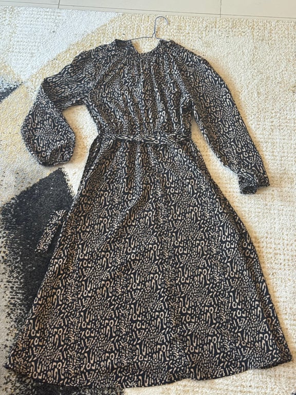 Max Fashion — Max Fashion Long Sleeve Maxi Dress (Size S, Good)