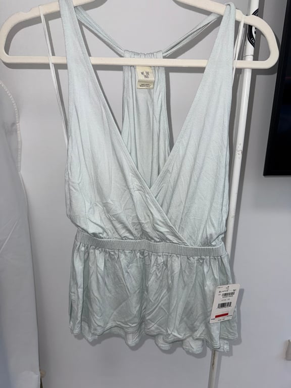 Free People — Brand new -Free People tank top (Size US XS, New with tags)
