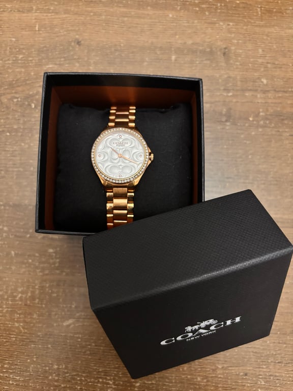 Coach — Coach Womens Quartz Watch, Analog Display and Stainless Stee (Size One Size, Like new)