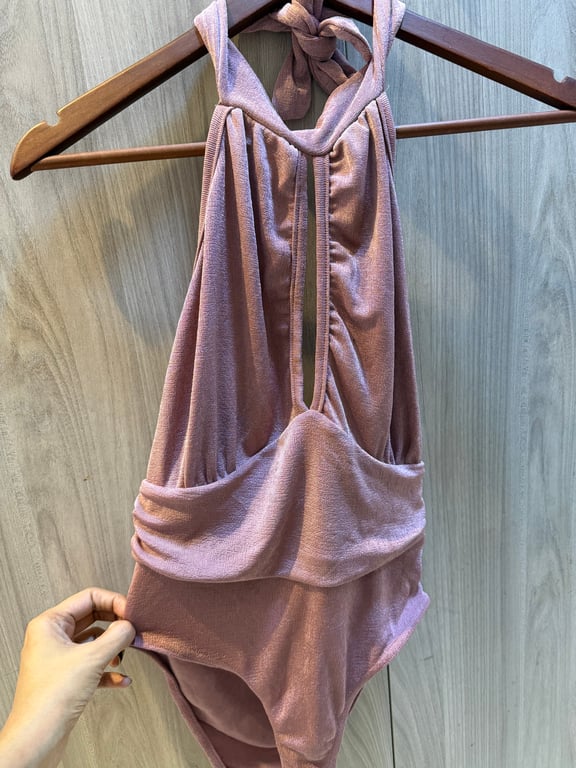 Boohoo — Boohoo Pink Halter Neck Bodysuit (Size M, Good)