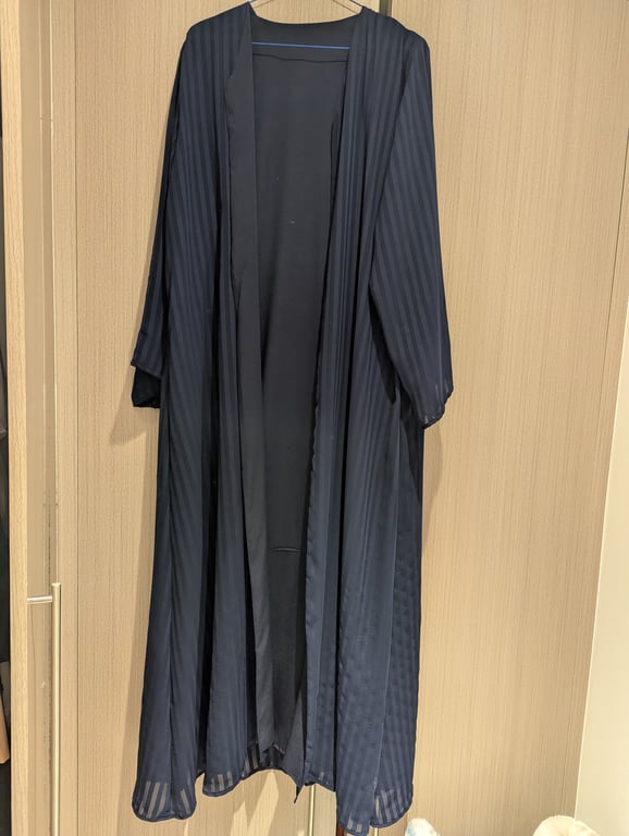 No find — Blue striped abaya (Size 54, Like new)