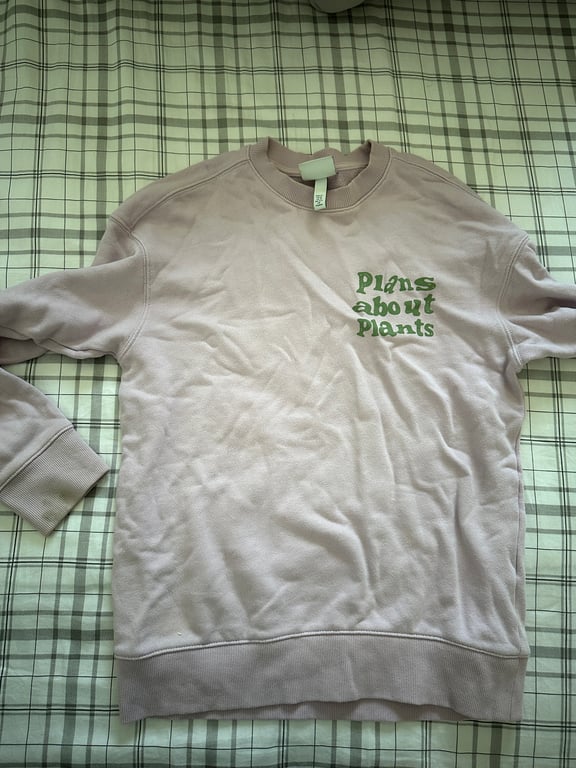 H&M — H&M Pink Sweater (Size S, Fair)