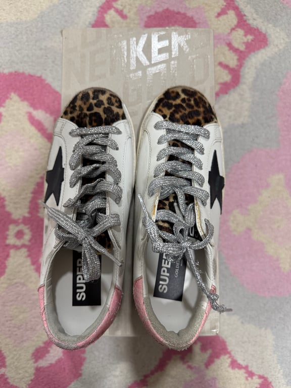 Golden Goose — Golden Goose Superstar (Size EU 35, New with tags)