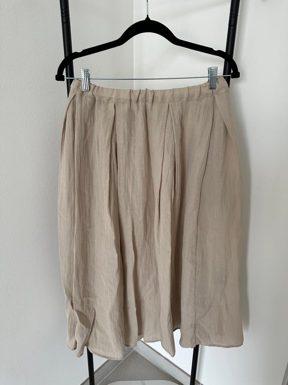 H&M — H&M Linen Blend Neutral Skirt (Size M, Like new)