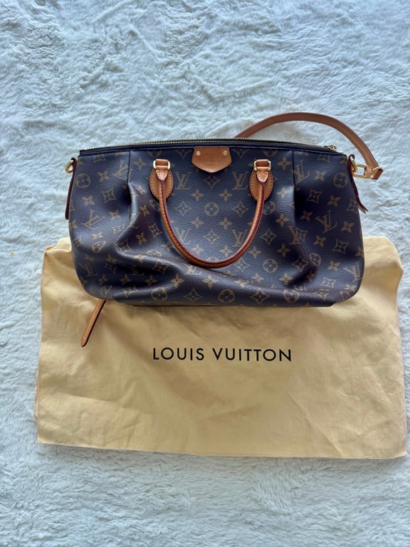 Louis Vuitton — Louis Vuitton Bag (Good)