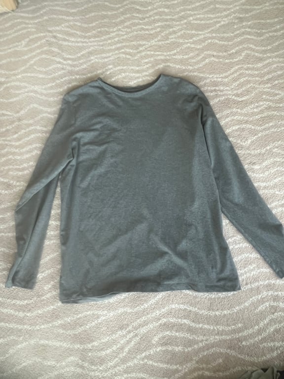 Other — Gray Long Sleeve T-Shirt - XXL (Size XXL, Good)