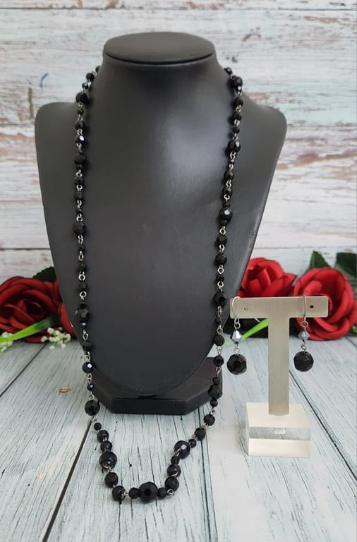 Hajmaal — vintage black bead necklace and earrings (المقاس One Size, جيد)