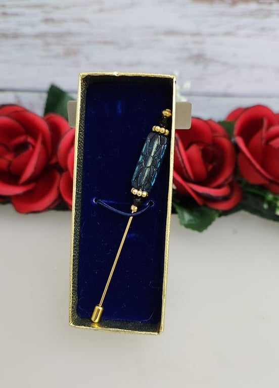 Hajmaal — vintage blue glass  crystal stick hat pin (Size One Size, Like new)
