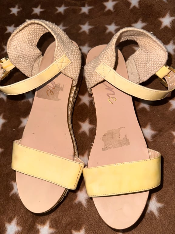Dune — Dune Vintage Yellow Leather & Woven Ankle Strap Sandals (Size EU 38, Good)
