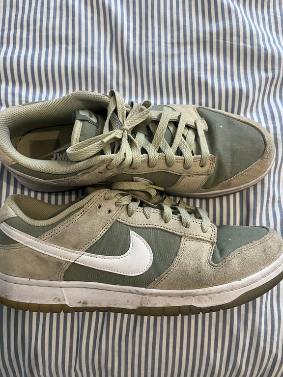 Nike — Nike Dunk Low Light Olive Green Sneakers (Size 43, Good)