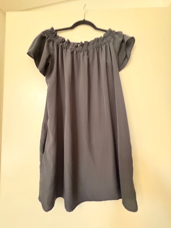 French Connection — French Connection Off-Shoulder Mini Dress with pockets (Size UK 12, Good)