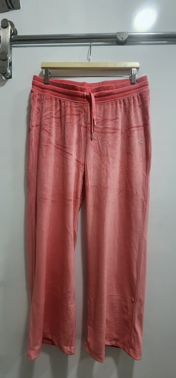 Juicy Couture — Juicy Couture sweat pants velvet (Size L, New with tags)