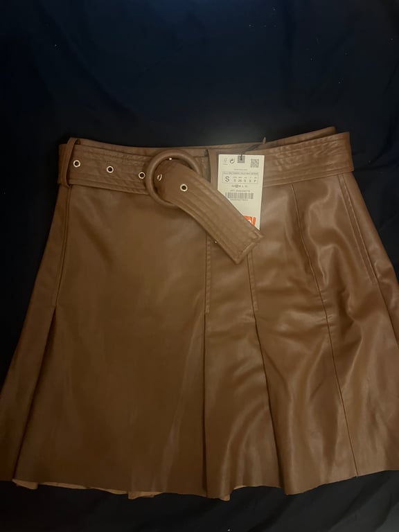 Zara — Zara Brown Leather Skirt with Belt (Size S, New with tags)