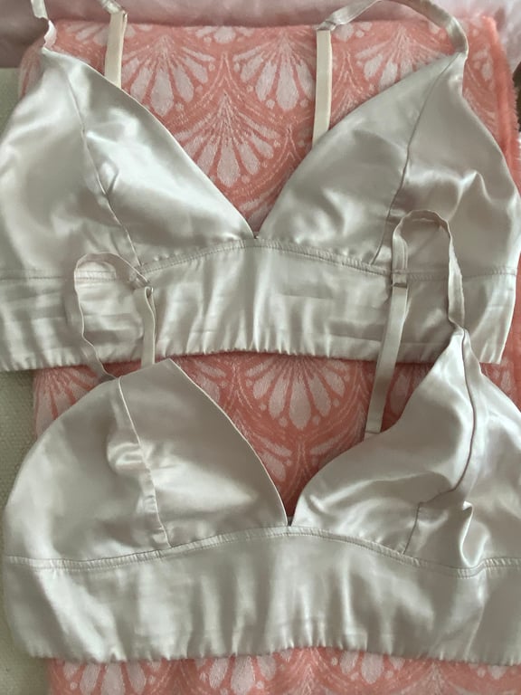 Primark — Primark Light Pink Bralette (Size L, Good)