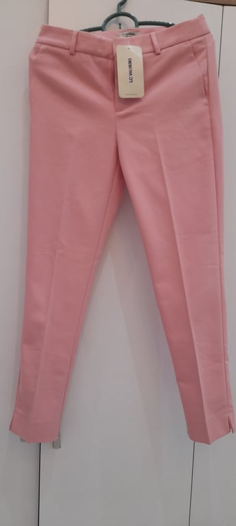 LC Waikiki — LC Waikiki  Pink Trousers (Size S, New with tags)