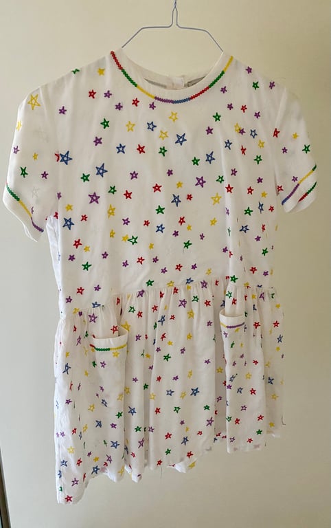 Stella McCartney — Stella McCartney star embroidered dress (Size 10Y, Like new)