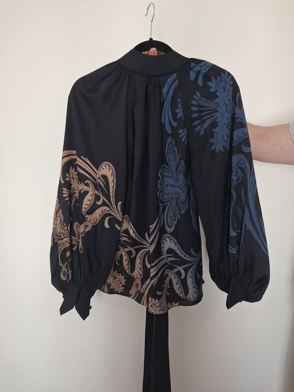 Ted Baker — Ted Baker Limited Edition Satin Blouse (Size S, New with tags)
