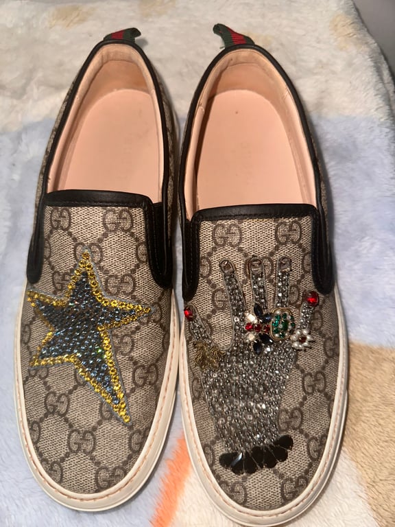 Gucci — Gucci Embellished Star & Hand Slip-On Sneakers (Size EU 37, Good)
