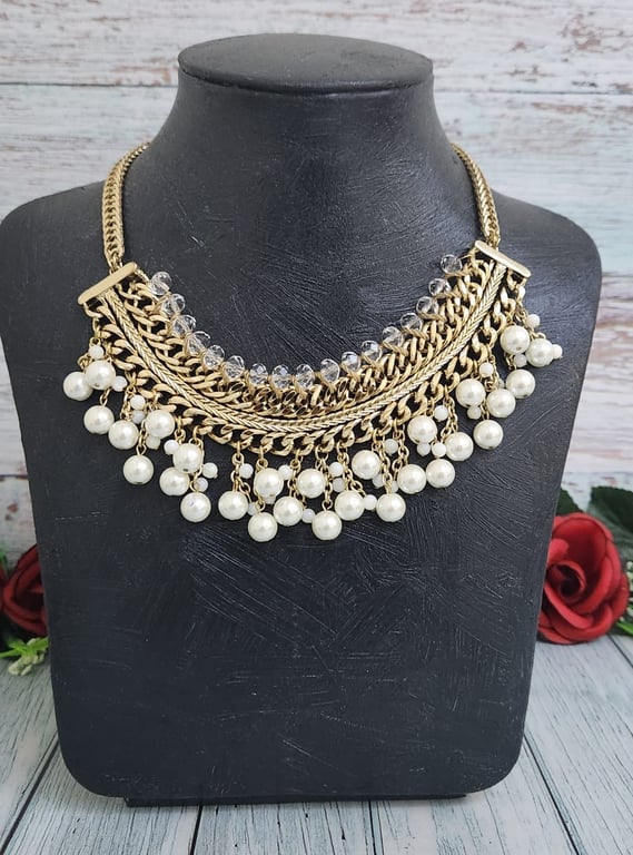 Hajmaal — vintage Talbots goldtone, crystal and faux pearl necklace (Size One Size, New without tags)