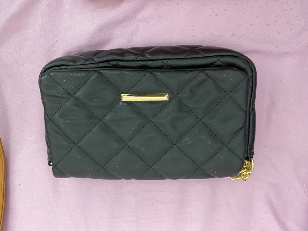 NA — Black Faux Leather Purse (Like new)