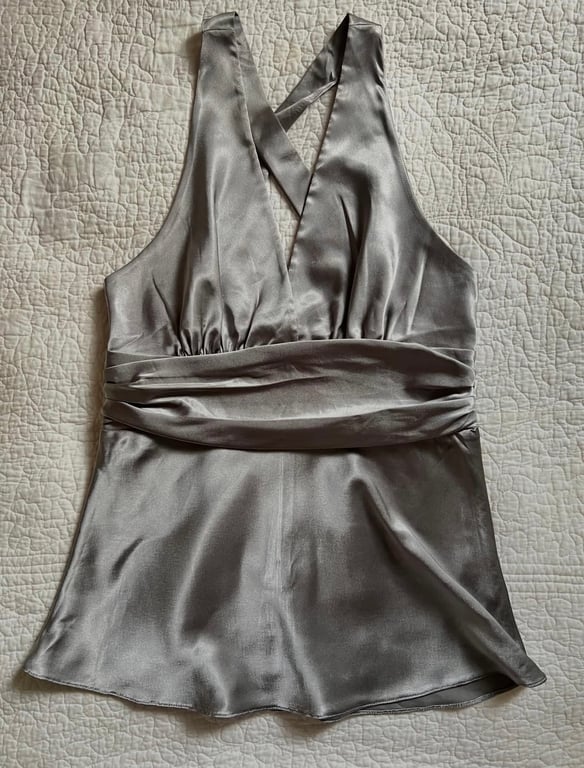 Forecast — Silky Grey top (Size M, Like new)