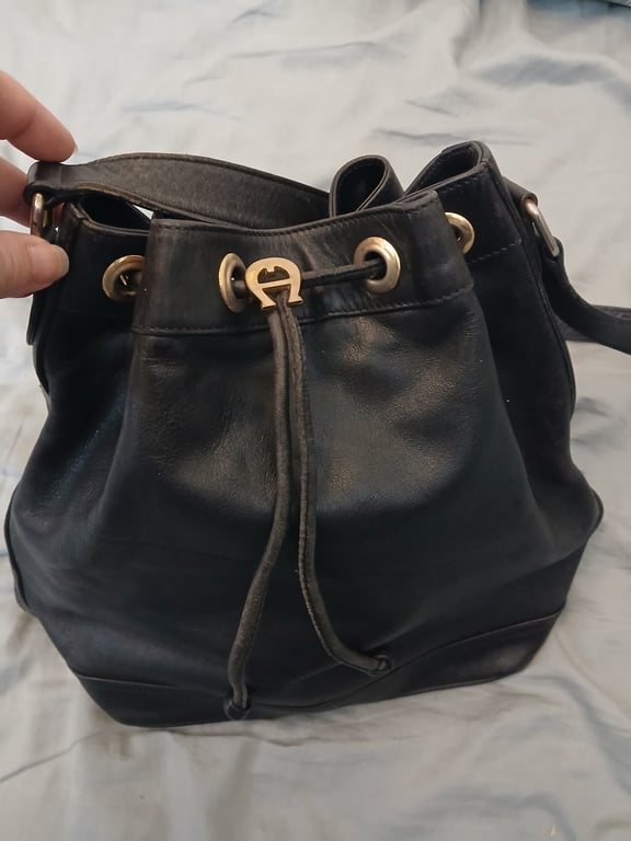 Aigner — Aigner Black Leather Drawstring Bucket Bag (Good)