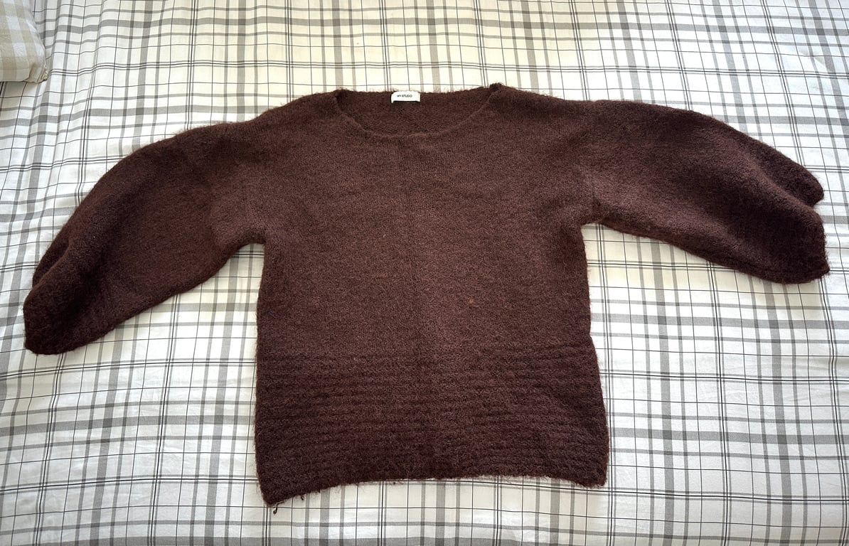 Shein — Shein Brown Sweater (Size S, Like new)