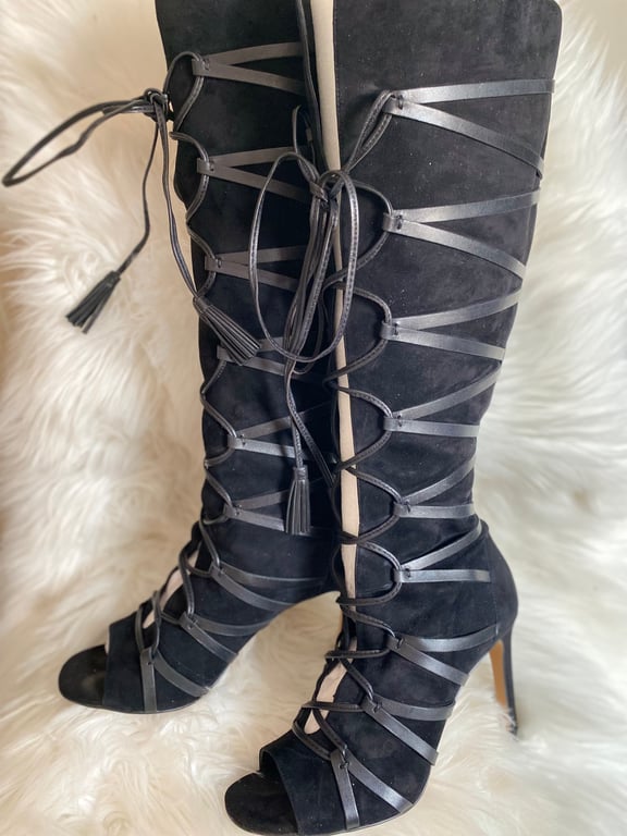 Vince Camuto — Vince Camuto Black Suede Lace-Up Peep Toe Boots (Size EU 39.5, Fair)