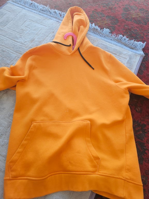 Bershka — Bershka hoodie (Size M, Good)