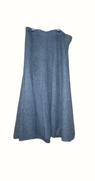 C&A — C&A Midi Grey Wool Skirt (Size L, Like new)