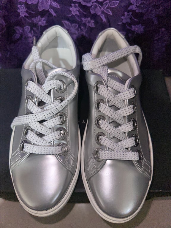 Tommy Hilfiger — Tommy Hilfiger Silver Sneakers EU 36 (Size EU 36, New with tags)