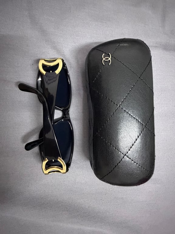 Chanel — VintageChanel Black & Gold Tone Sunglasses with Quilted Case (Size S, Fair)