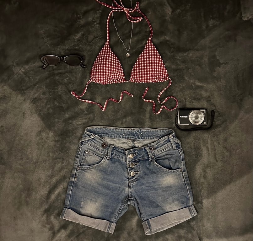 Other — y2k low rise denim shorts (Size XXS, Like new)