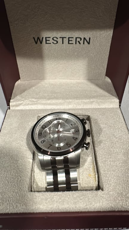 Western — New Western men’s watch (Size One Size, Like new)