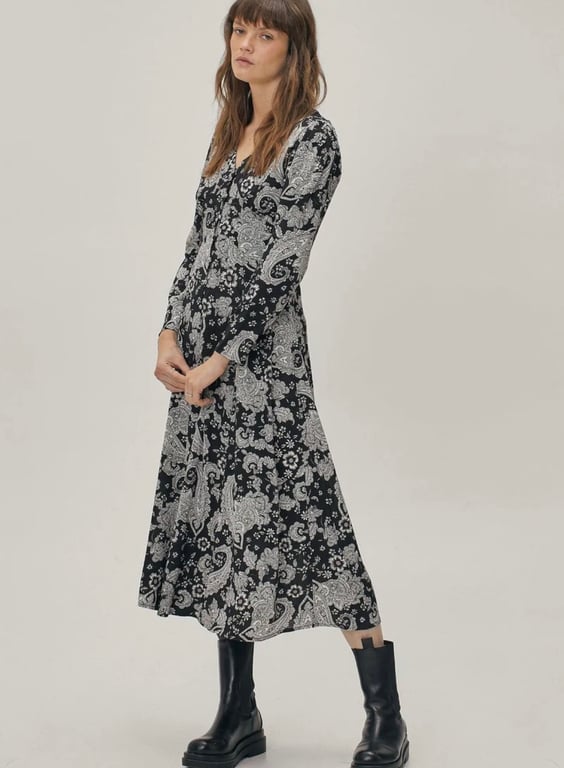 Nasty Gal — Nasty Gal Black & White Floral Midi Dress – Mint Condition ✨ (Size UK 10, Good)
