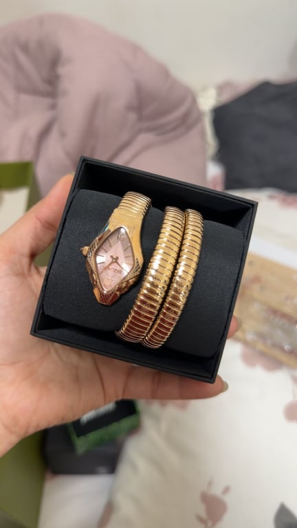 Roberto Cavalli — Ladies serpenti watch (Good)