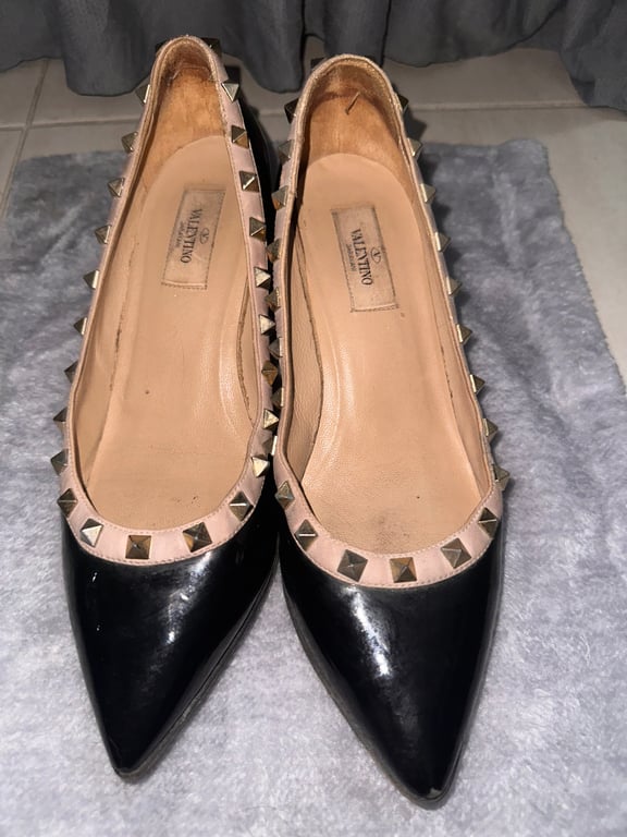 Valentino — Valentino Garavani Rockstud Patent Leather Ballet Flats (Size EU 38.5, Fair)